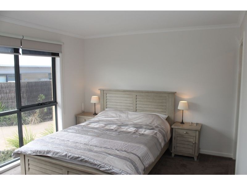 3/1 Wyndham Avenue, Cowes VIC 3922