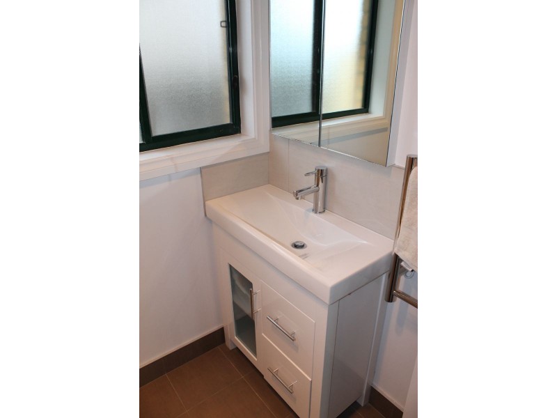 9 Malcalm Ave, Surf Beach VIC 3922