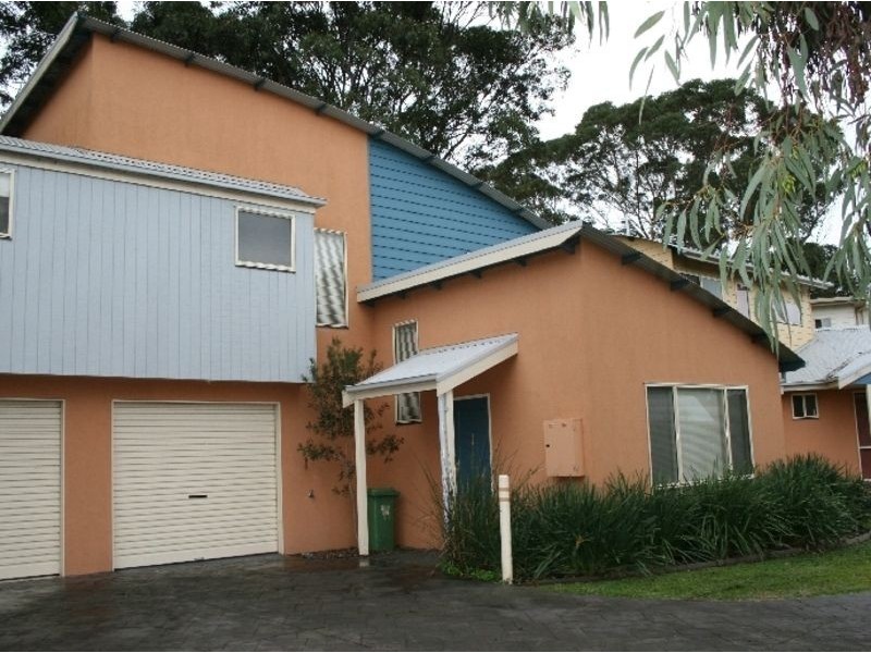 4/6 Hollydene Court, Cowes VIC 3922