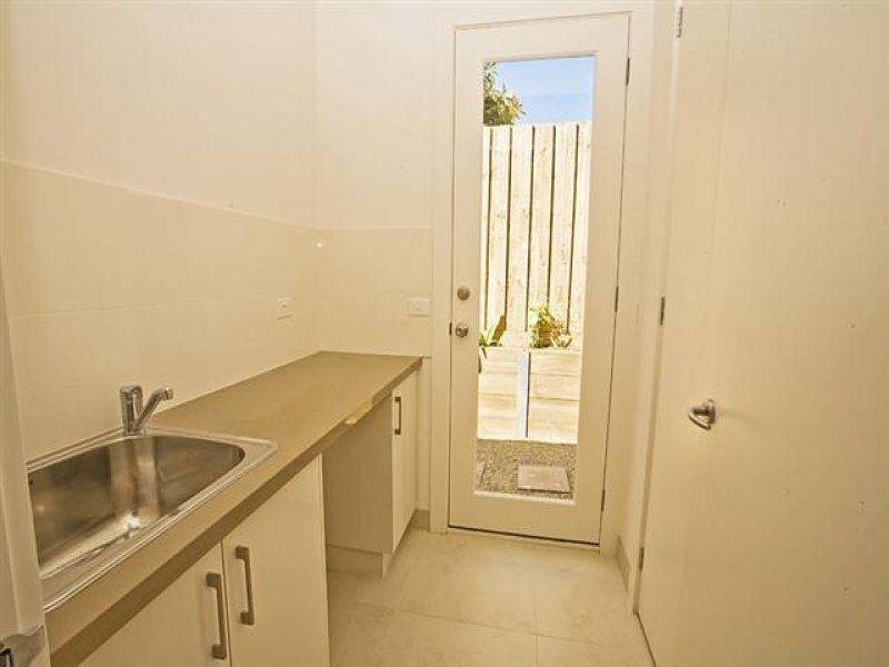 2/13 Langard Road, Cowes VIC 3922