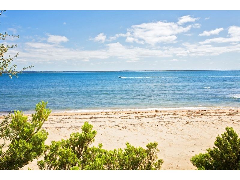 2/13 Langard Road, Cowes VIC 3922