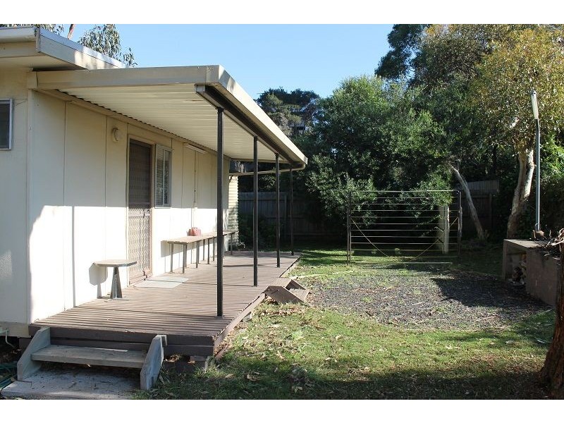 584 Settlement Road, Cowes VIC 3922