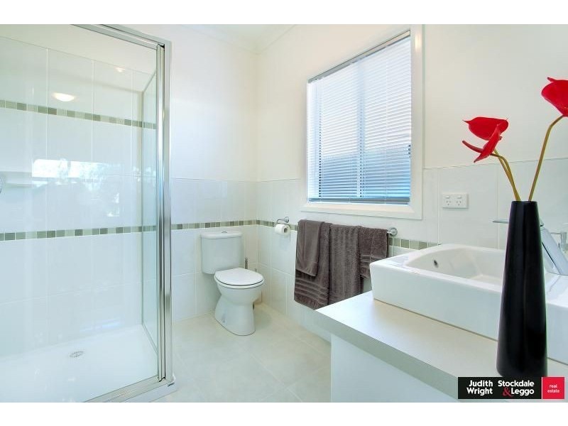 29 Norman Drive, Cowes VIC 3922