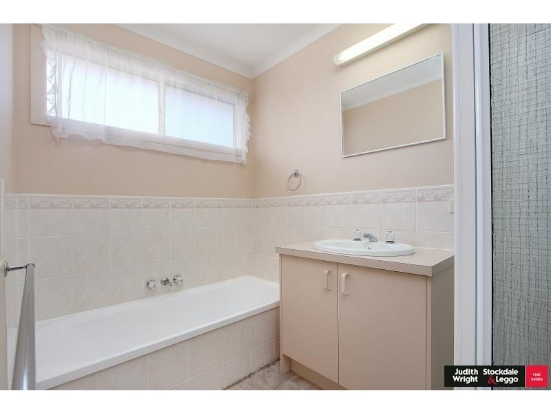 25 Manna Gum Drive, Cowes VIC 3922