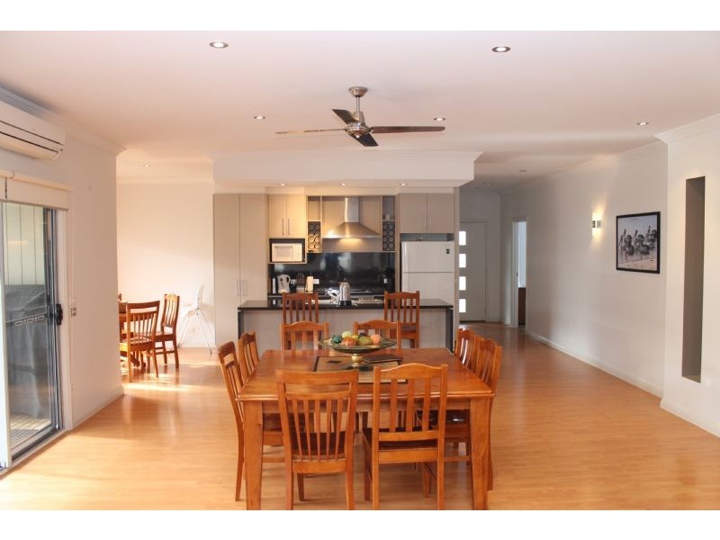 6 Chloe Close, Cowes VIC 3922
