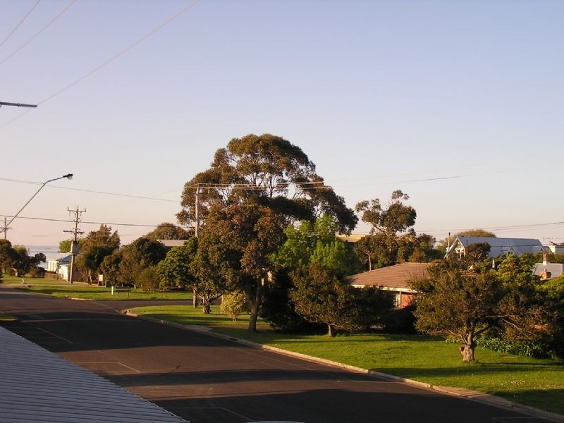 4/8-10 Forrest Avenue, Newhaven VIC 3925