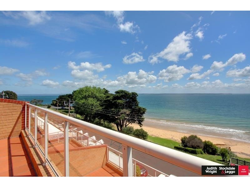 16/15-16 The Esplanade, Cowes VIC 3922