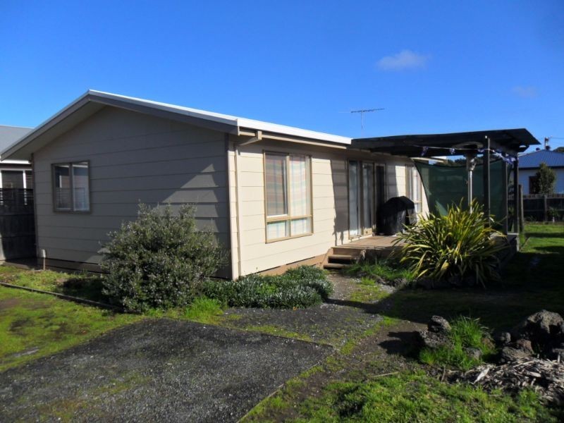 14 Galleon Crescent, Sunset Strip VIC 3922