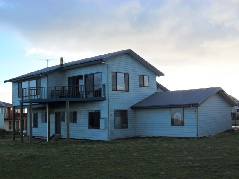 44 Batman Avenue, Surf Beach VIC 3922