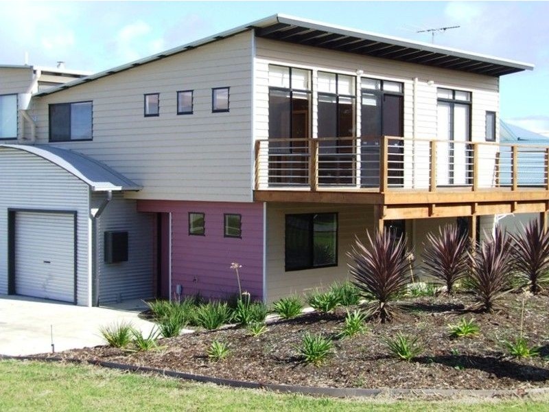 1/1 Penniwells Drive, San Remo VIC 3925