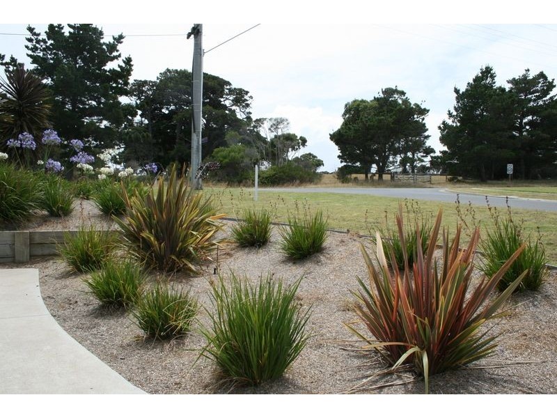 1/1 Penniwells Drive, San Remo VIC 3925