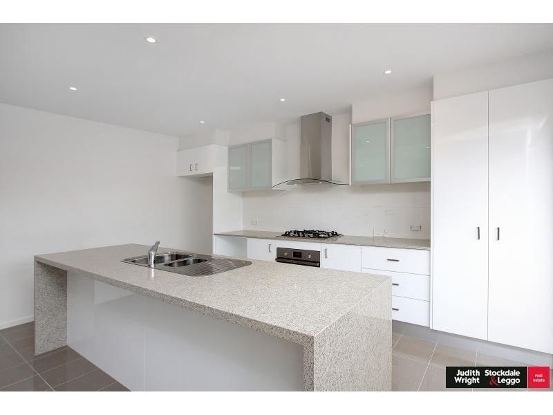 5 Pobblebonk Place, Cowes VIC 3922