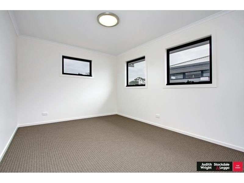 5 Pobblebonk Place, Cowes VIC 3922