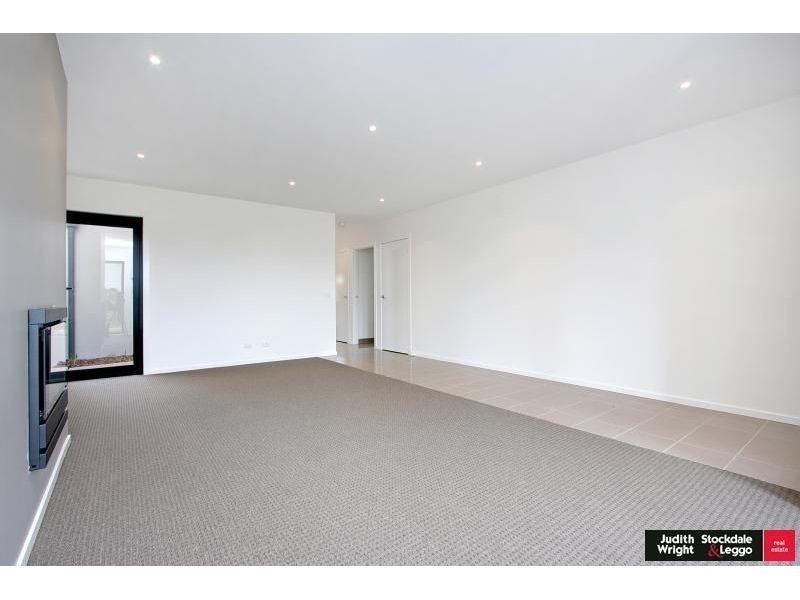 7 Pobblebonk Place, Cowes VIC 3922