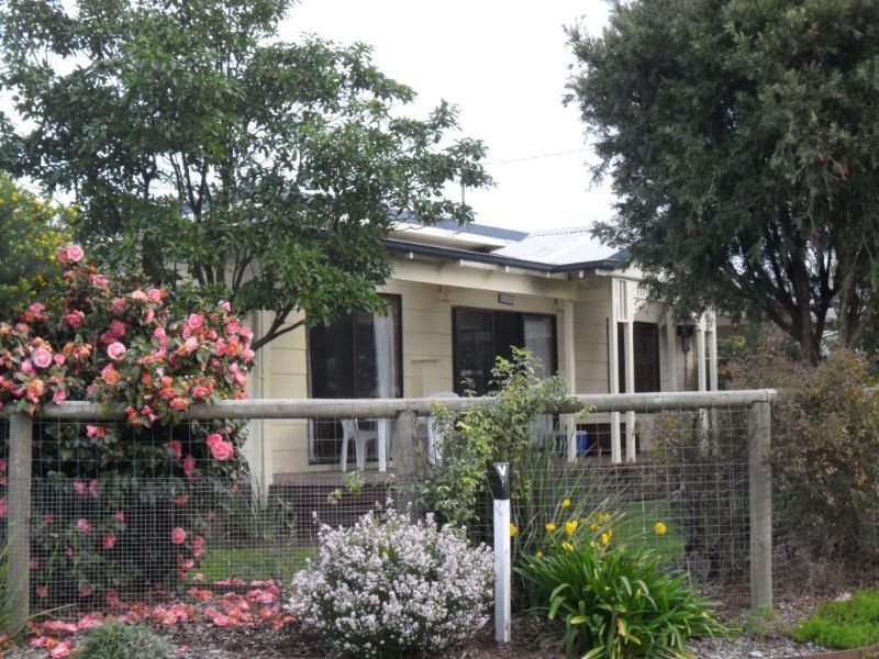 40 Scenic Drive, Cowes VIC 3922