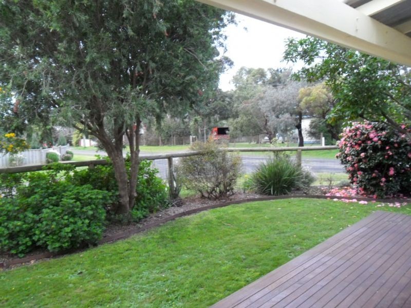 40 Scenic Drive, Cowes VIC 3922