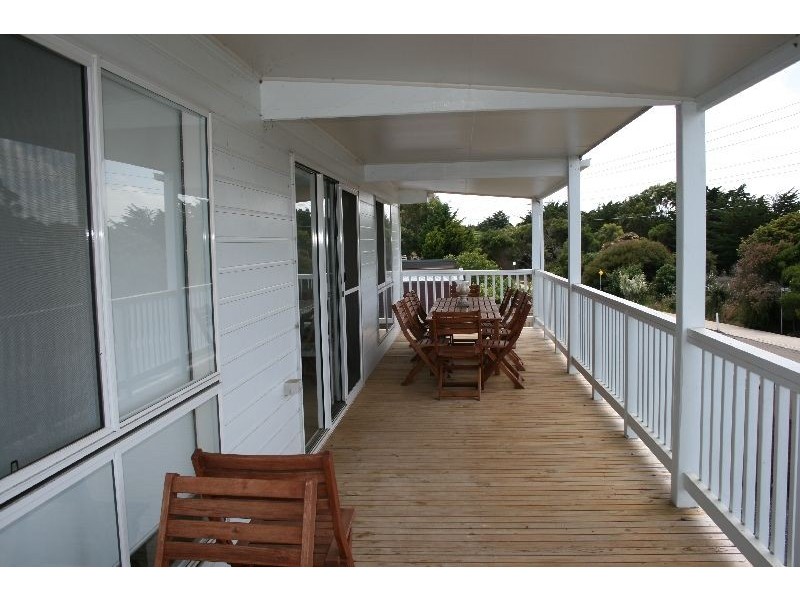 19 Vision Circuit, Sunset Strip VIC 3922