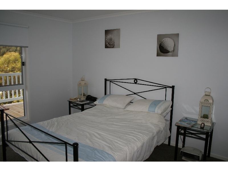19 Vision Circuit, Sunset Strip VIC 3922