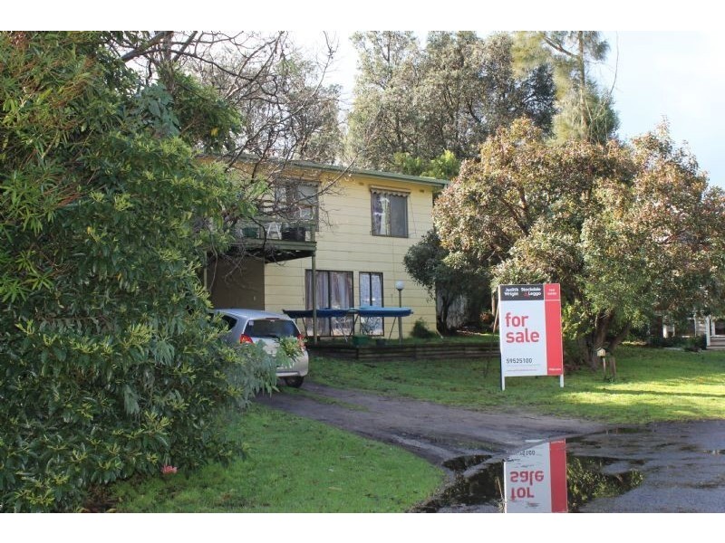9 Mclardy Court, Cowes VIC 3922