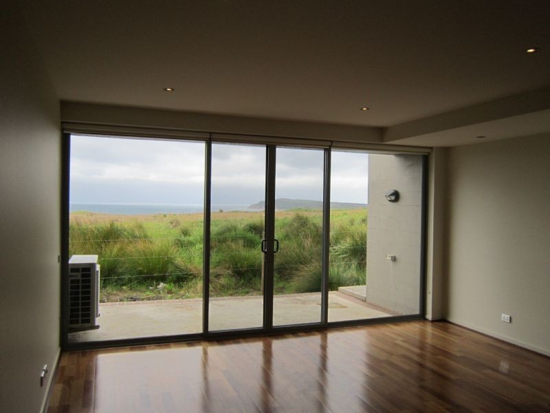 2.1/126 Shetland Heights Road, San Remo VIC 3925