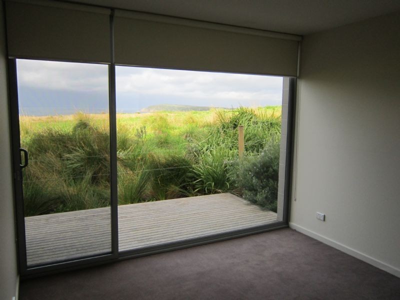 2.1/126 Shetland Heights Road, San Remo VIC 3925