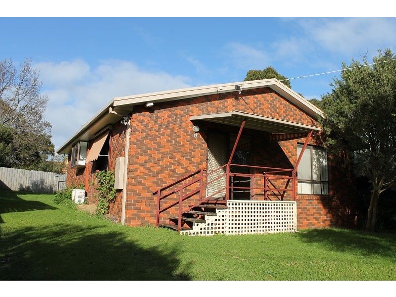 15 Vaughan Street, Cowes VIC 3922