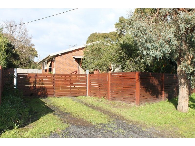 15 Vaughan Street, Cowes VIC 3922