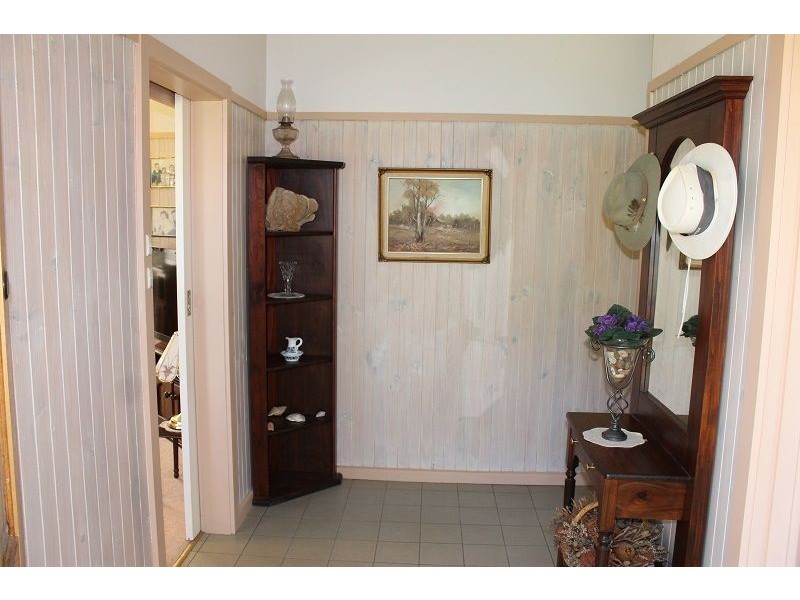 1 Alexander Avenue, Cowes VIC 3922