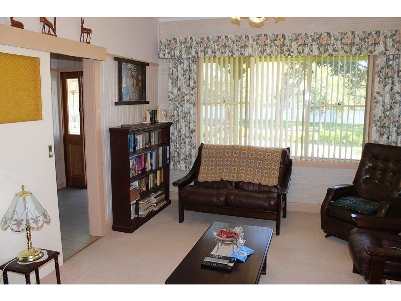 1 Alexander Avenue, Cowes VIC 3922