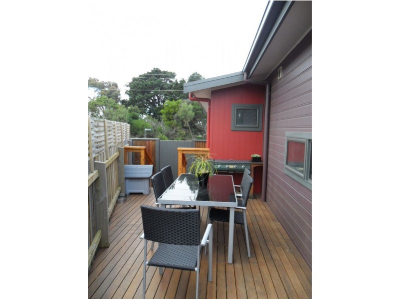 21 Vision Circuit, Sunset Strip VIC 3922