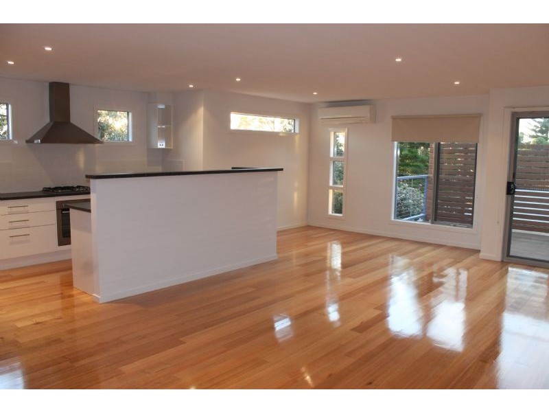 21 Alexander Avenue, Cowes VIC 3922