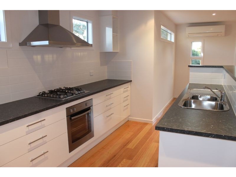 21 Alexander Avenue, Cowes VIC 3922