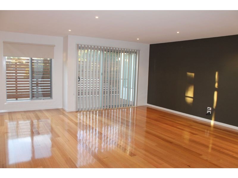 21 Alexander Avenue, Cowes VIC 3922