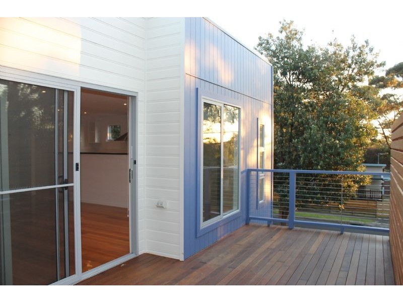 21 Alexander Avenue, Cowes VIC 3922