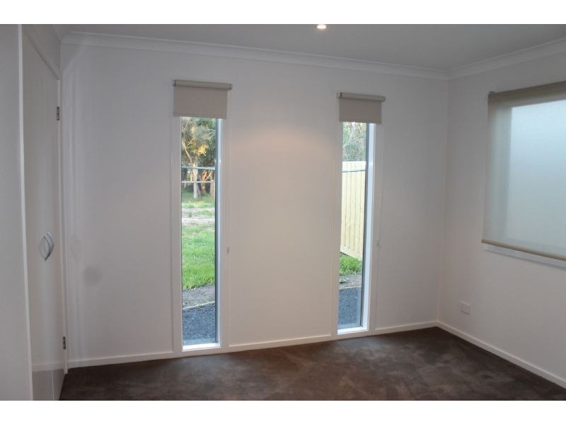 21 Alexander Avenue, Cowes VIC 3922