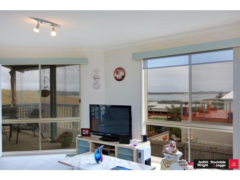 15 Halcyon Avenue, San Remo VIC 3925