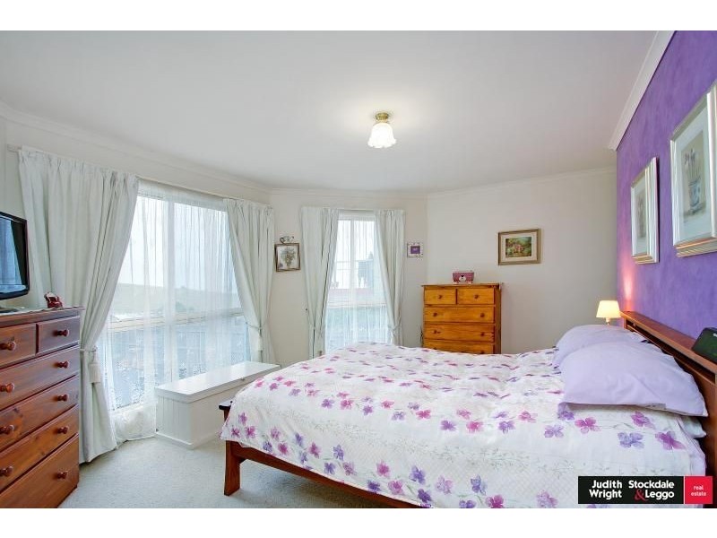 15 Halcyon Avenue, San Remo VIC 3925