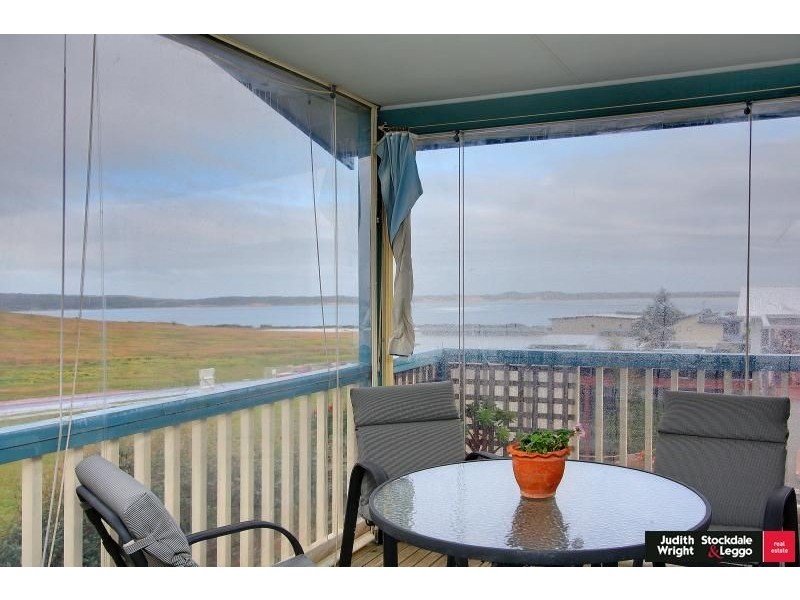 15 Halcyon Avenue, San Remo VIC 3925