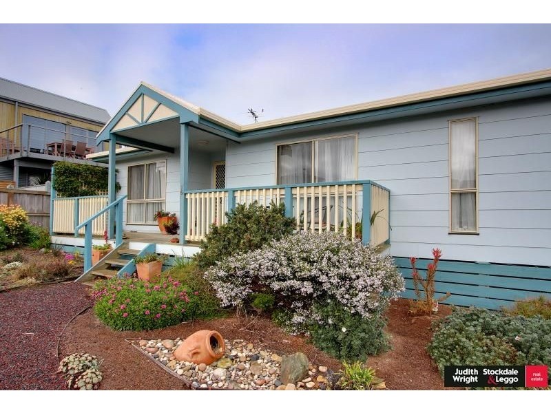 15 Halcyon Avenue, San Remo VIC 3925