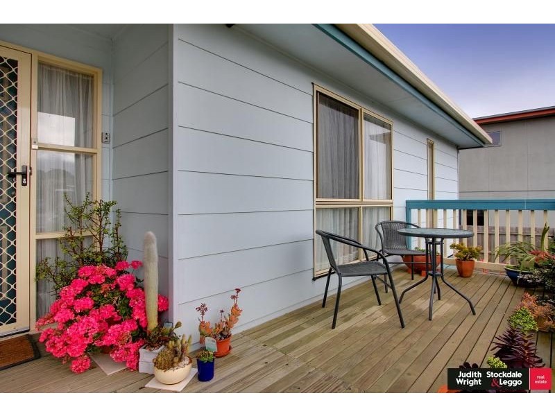 15 Halcyon Avenue, San Remo VIC 3925