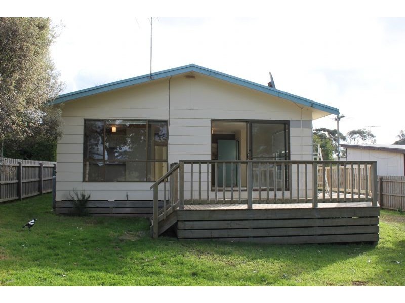 21 Scenic Drive, Cowes VIC 3922