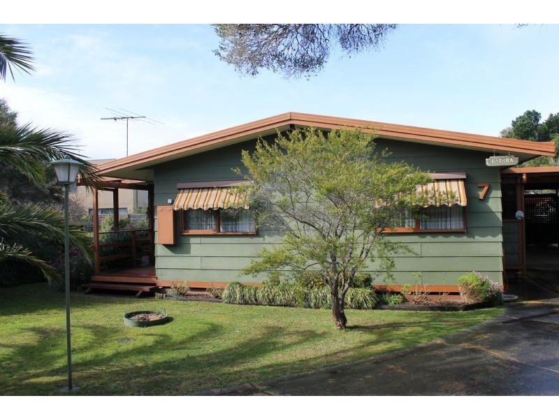 7 Iona Court, Cowes VIC 3922