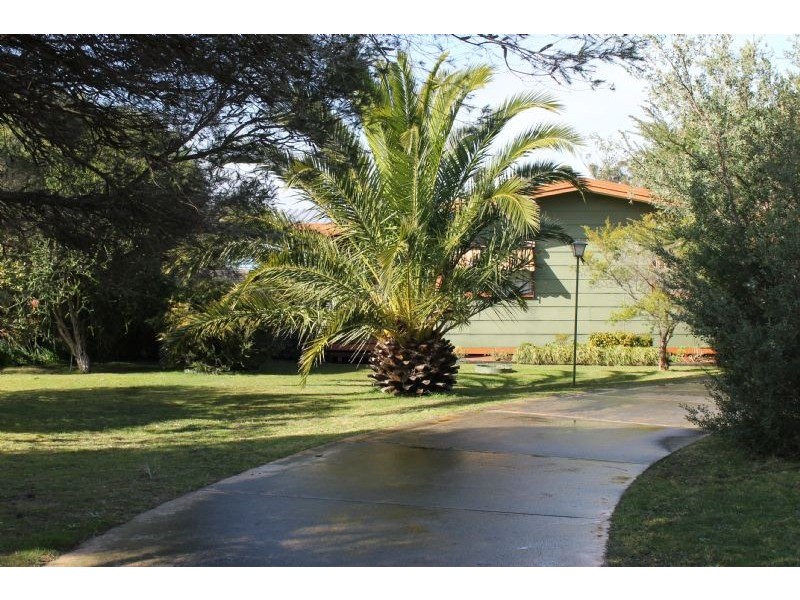 7 Iona Court, Cowes VIC 3922