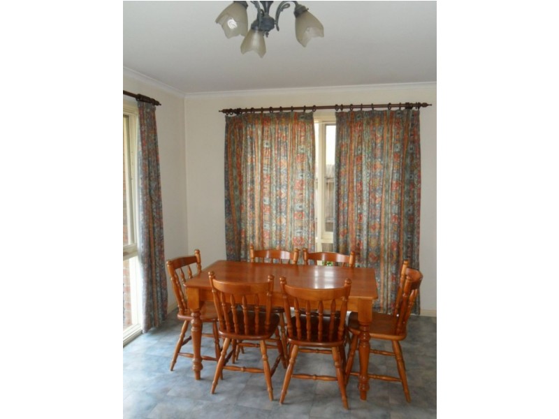 75 Wyndham Avenue, Cowes VIC 3922