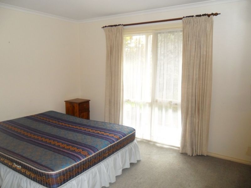 75 Wyndham Avenue, Cowes VIC 3922