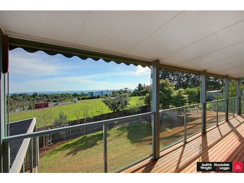 36 Red Rocks Road, Cowes VIC 3922