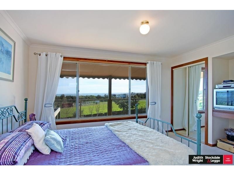 36 Red Rocks Road, Cowes VIC 3922