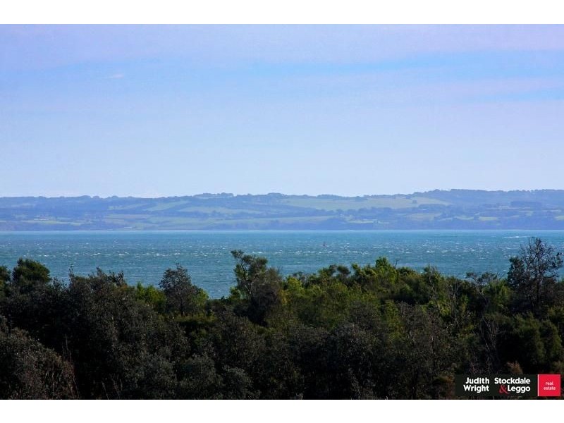 36 Red Rocks Road, Cowes VIC 3922