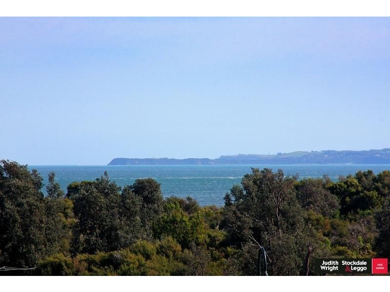 36 Red Rocks Road, Cowes VIC 3922