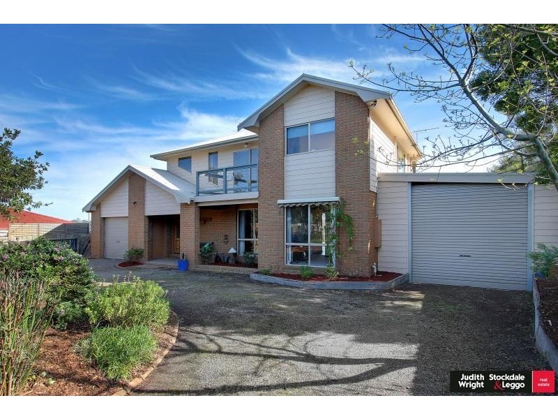 36 Red Rocks Road, Cowes VIC 3922